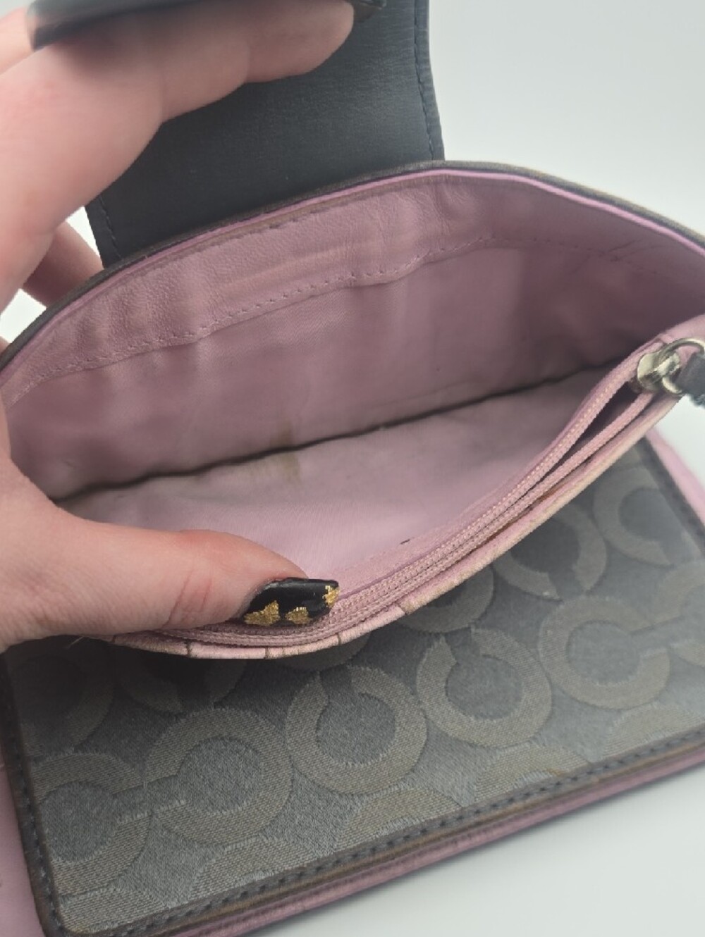Coach Gray/Pink Signature Horse/Carriage Long Wallet W Checkbook (GOOD/FAIR)π - Picture 12 of 15